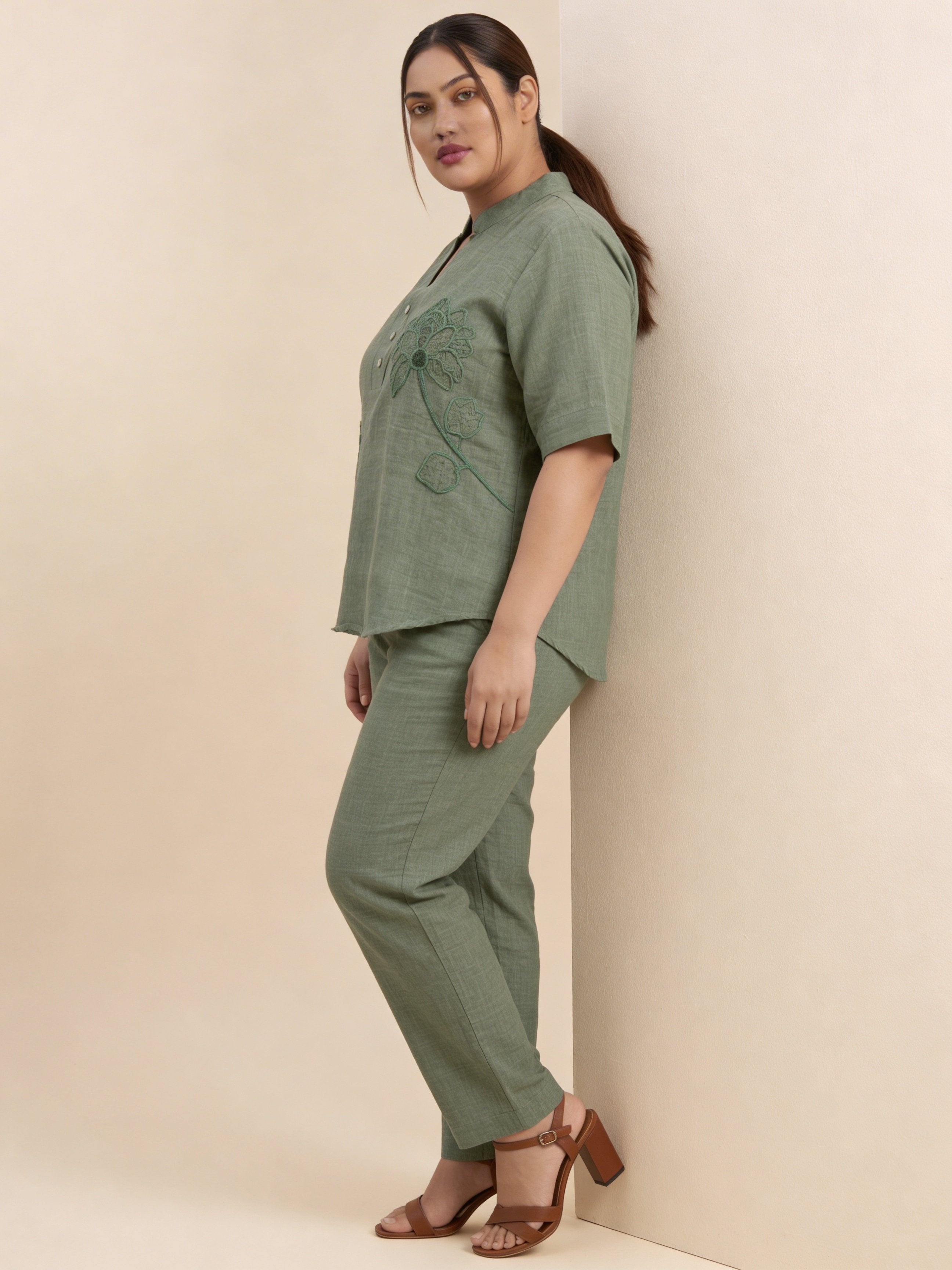 Women’s Lotus Embroidered Design Pista Color Linen Co-Ord Set